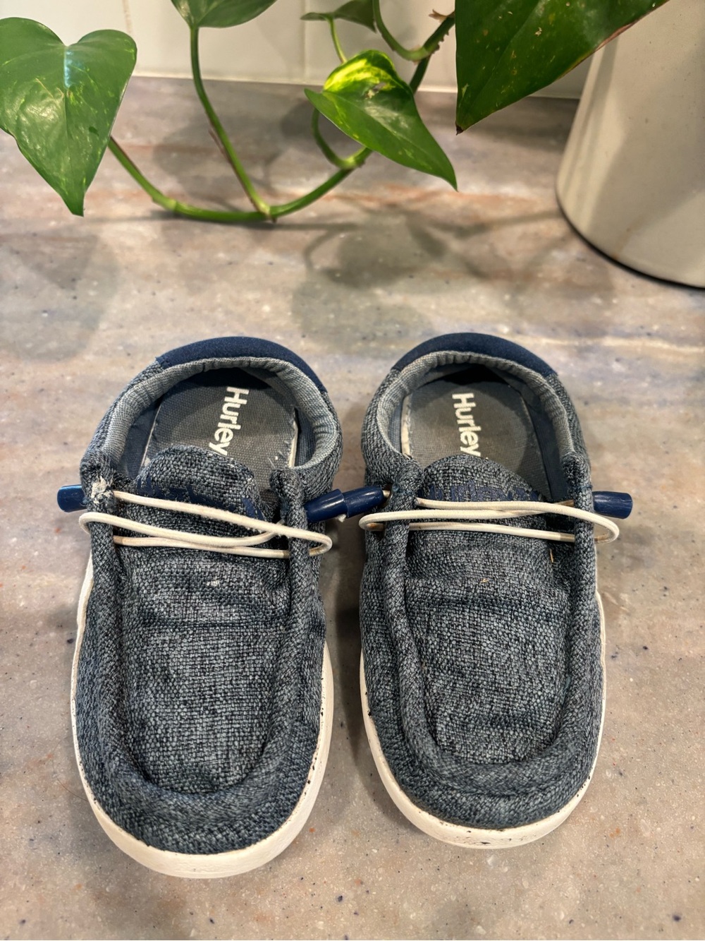 Hurley surf shoes